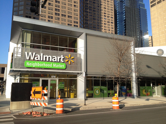 Walmart store in Chicago's West Loop by Flickr user Ifmuth